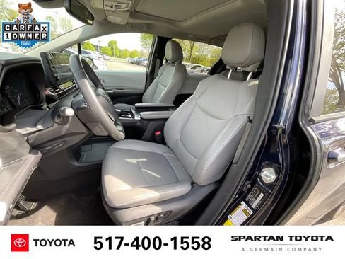 Used 2025 Toyota Sienna XLE FWD image 12