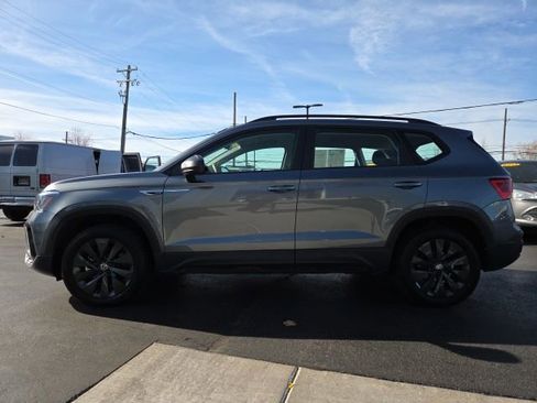 Used 2023 Volkswagen Taos S image 4