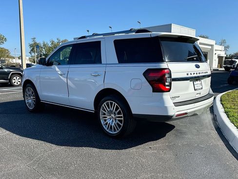 Used 2024 Ford Expedition Limited image 8