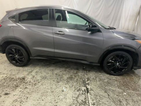 Used 2021 Honda HR-V Sport image 5