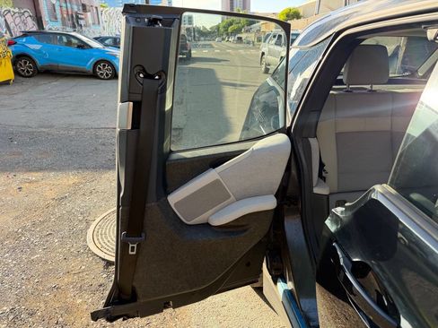 Used 2017 BMW i3 RWD image 17