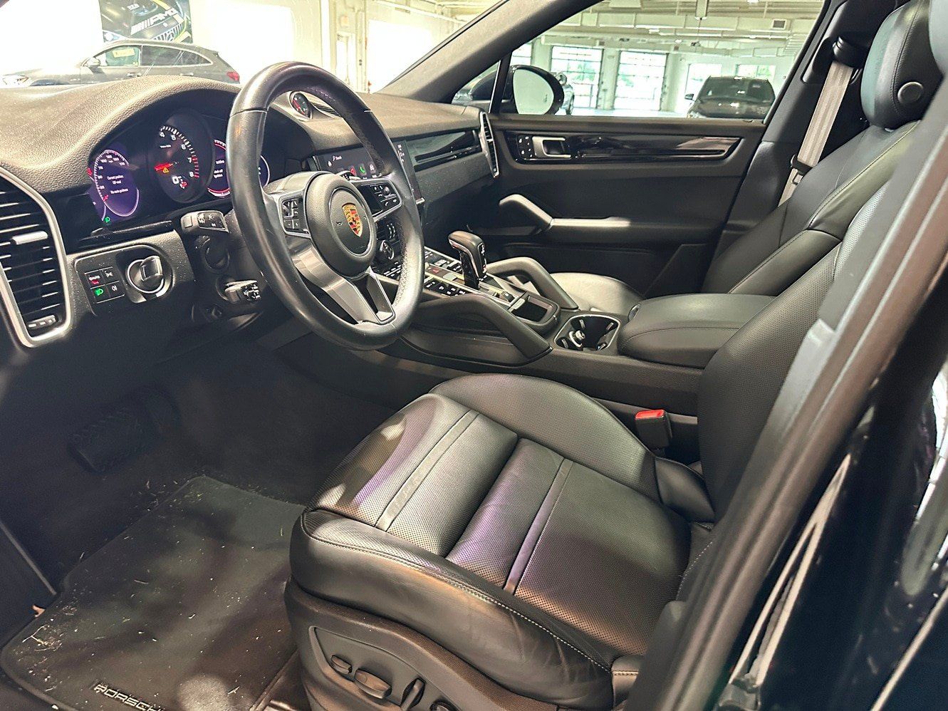Used 2023 Porsche Cayenne Platinum Edition AWD/4WD image 7