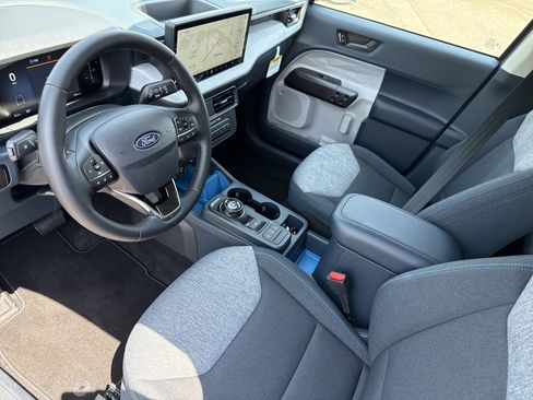 New 2025 Ford Maverick XLT w/ XLT Luxury Package image 11