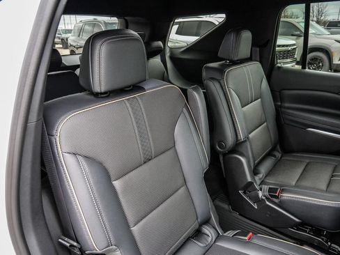 New 2026 Chevrolet Traverse High Country w/ LPO, Floor Liner Package FWD image 22
