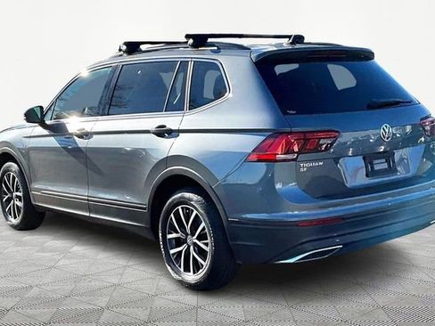 Used 2019 Volkswagen Tiguan SE w/ Panoramic Sunroof Package image 4