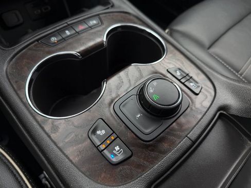 Used 2023 GMC Acadia Denali FWD image 22