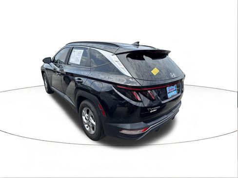 Used 2023 Hyundai Tucson SEL FWD image 3