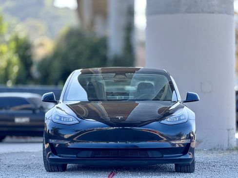 Used 2022 Tesla Model 3 Long Range AWD/4WD image 2