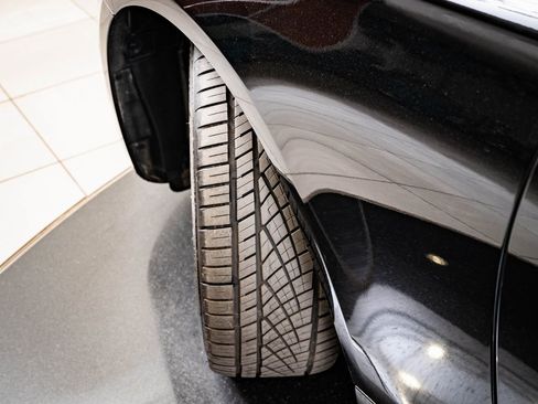 Used 2018 Mercedes-Benz E 400 4MATIC Sedan image 40