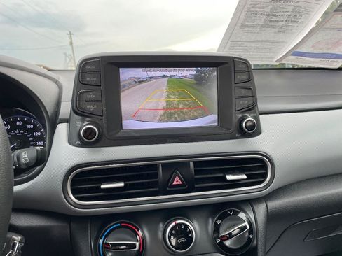 Used 2018 Hyundai Kona SE FWD image 27