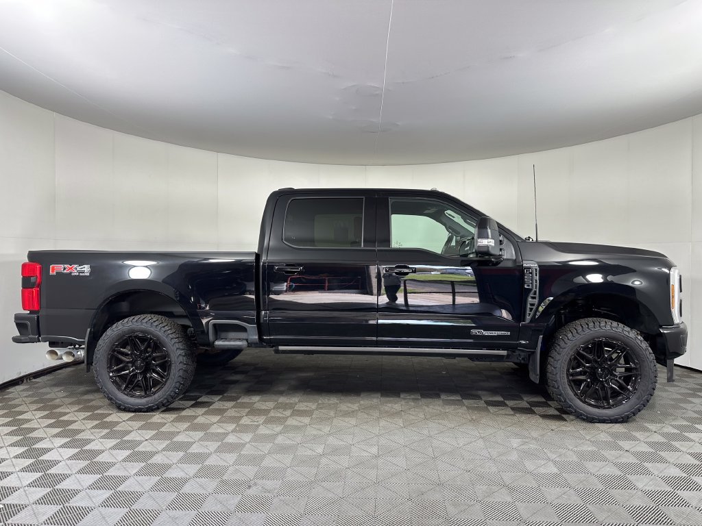 Used 2026 Ford F250 Platinum AWD/4WD image 6