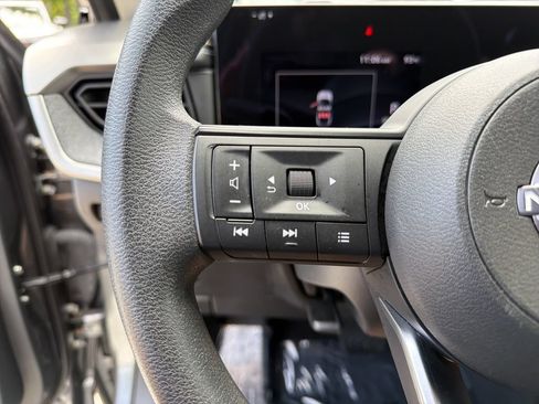Certified 2025 Nissan Kicks SV FWD image 19