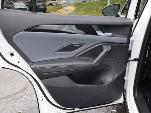 New 2026 Volkswagen Tiguan SEL R-Line image 24