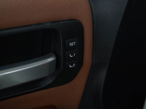 Used 2019 Toyota Sequoia Platinum AWD/4WD image 30