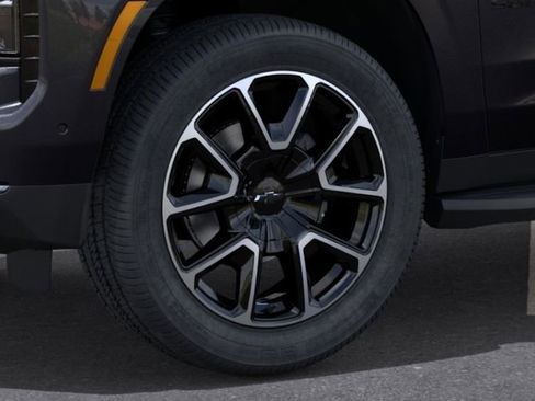 New 2026 Chevrolet Suburban RST w/ Comfort Package AWD/4WD image 10