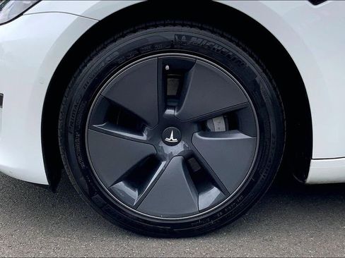 Used 2022 Tesla Model 3 Long Range image 8
