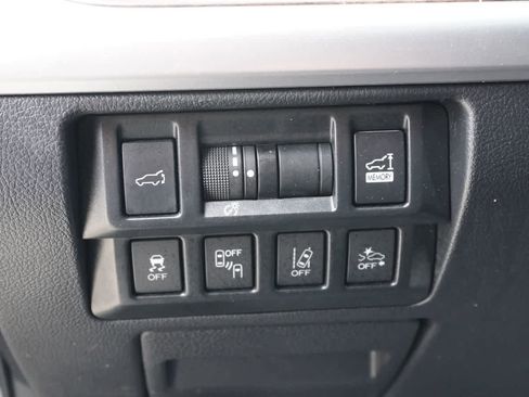 Used 2018 Subaru Outback 3.6R Limited image 13