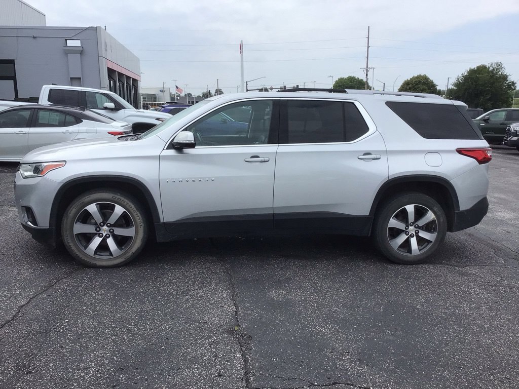 Used 2018 Chevrolet Traverse LT AWD/4WD image 1
