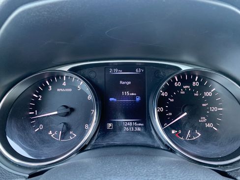 Used 2015 Nissan Rogue SL image 17