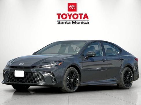 New 2026 Toyota Camry SE FWD image 6