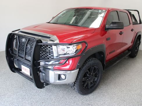 Used 2021 Toyota Tundra SR5 w/ SR5 Leather Package AWD/4WD image 2