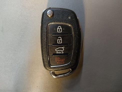 Used 2019 Hyundai Tucson SE FWD image 32