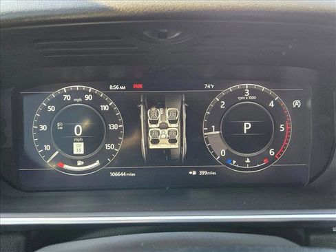 Used 2018 Land Rover Range Rover Sport SE image 11