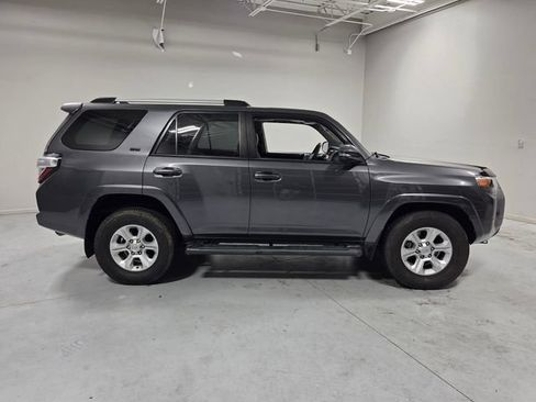 Used 2020 Toyota 4Runner SR5 Premium w/ Moonroof Package RWD image 13