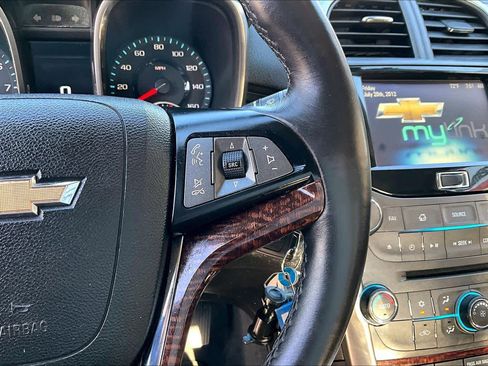 Used 2013 Chevrolet Malibu LT FWD image 25