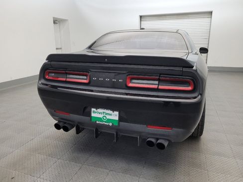 Used 2019 Dodge Challenger SXT w/ Blacktop Package RWD image 7