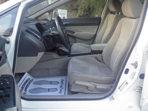 Used 2010 Honda Civic LX image 19