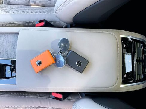 New 2026 Volvo XC90 T8 Ultra w/ Lounge Package image 35