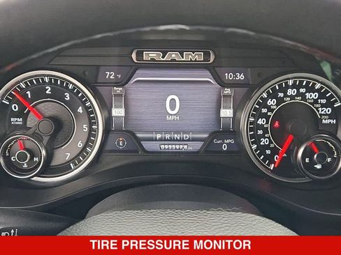 Used 2019 RAM 1500 Big Horn AWD/4WD image 30