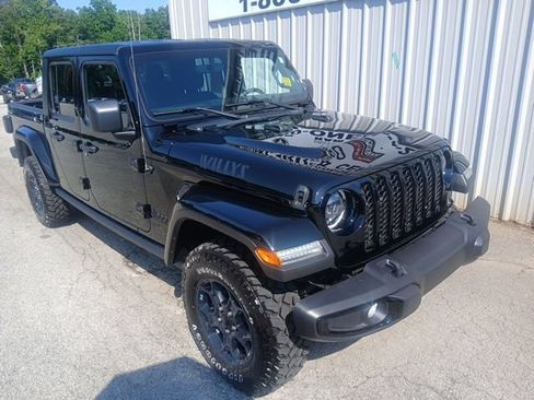 Used 2023 Jeep Gladiator Sport AWD/4WD image 1