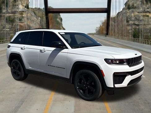 New 2026 Jeep Grand Cherokee Limited w/ Limited Altitude Package RWD image 1