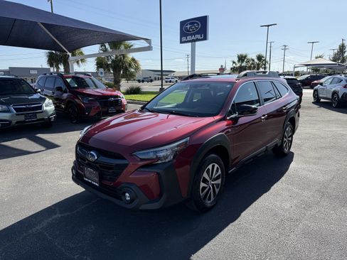 Certified 2024 Subaru Outback Premium AWD/4WD image 3