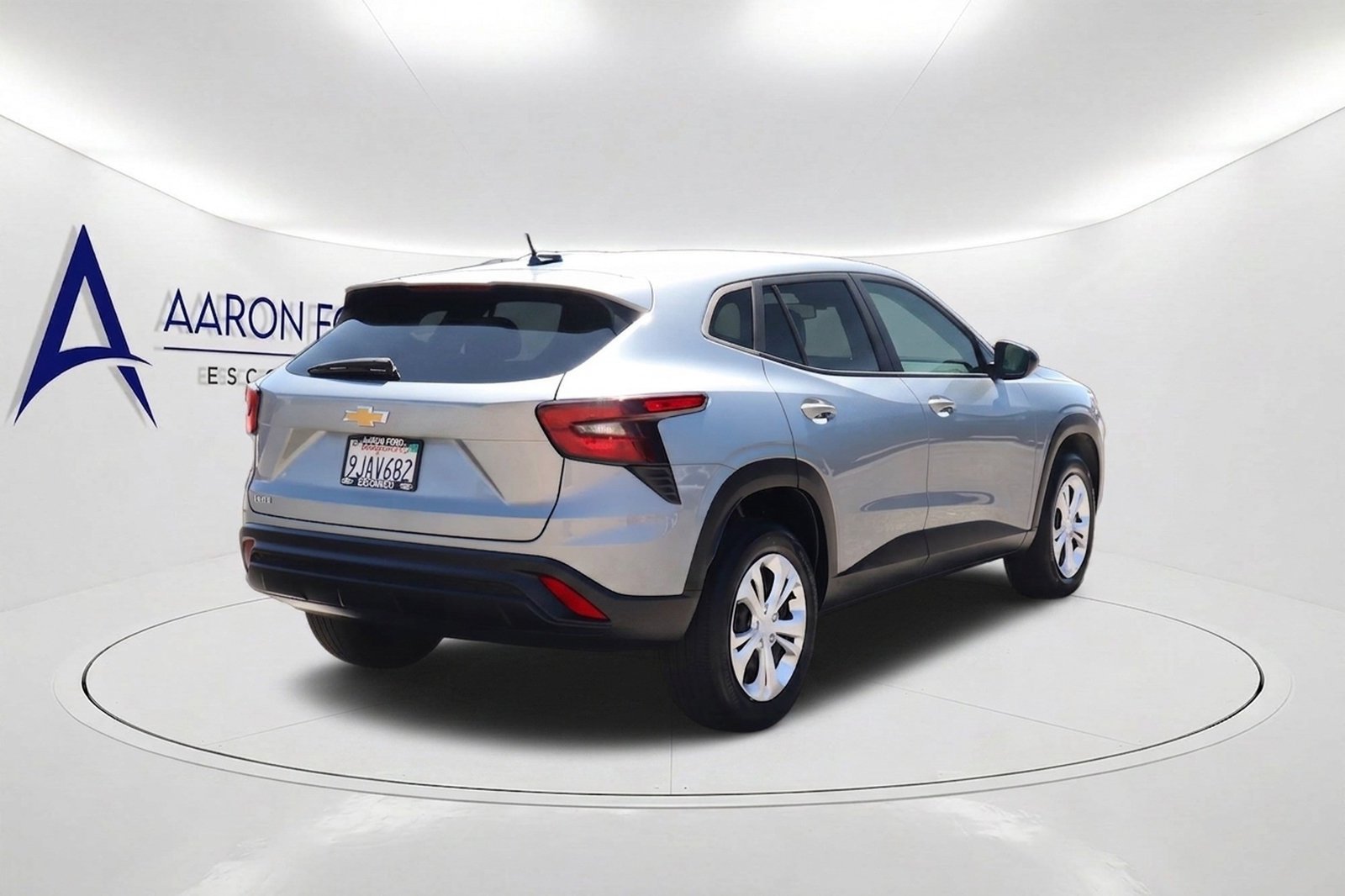 Used 2024 Chevrolet Trax LS FWD image 4