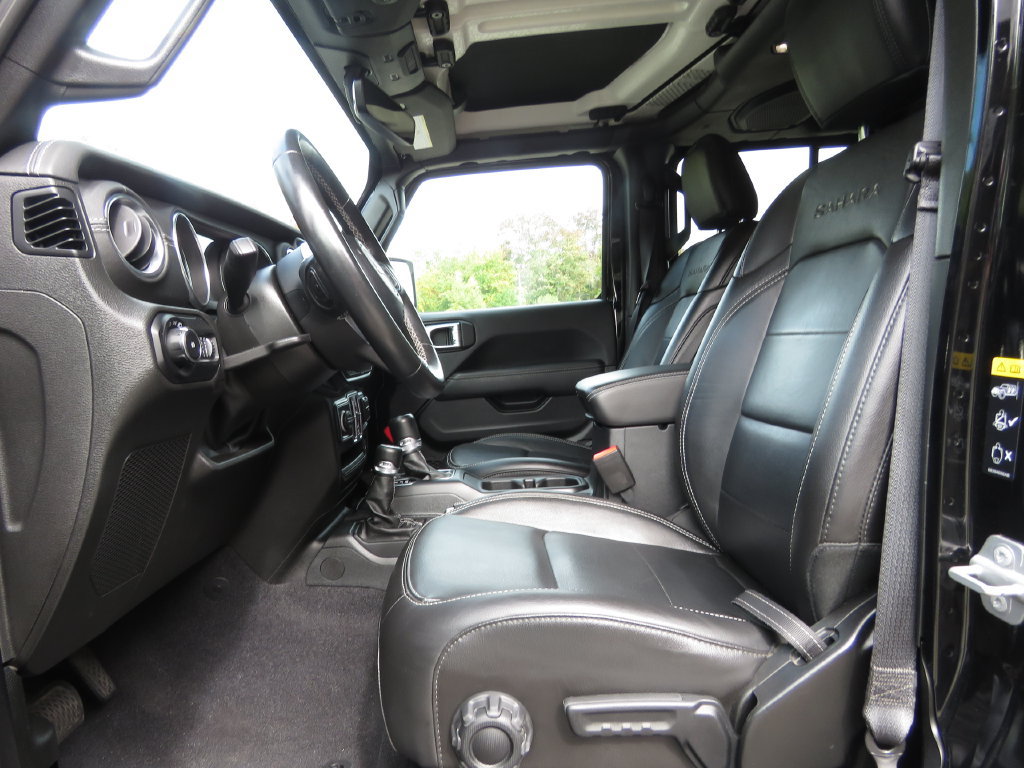 Used 2022 Jeep Wrangler Unlimited Sahara AWD/4WD image 10
