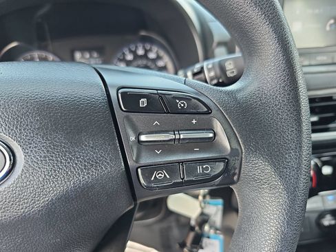Certified 2023 Hyundai Kona SE AWD/4WD image 17