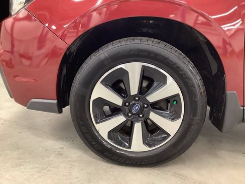 Used 2018 Subaru Forester 2.5i Limited AWD/4WD image 22