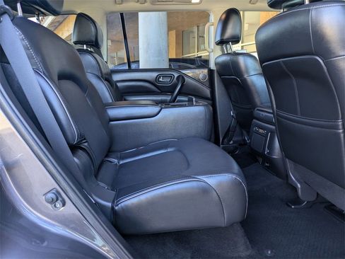 Used 2024 INFINITI QX80 Luxe image 32