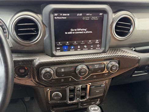 Used 2021 Jeep Wrangler Unlimited Sahara AWD/4WD image 21