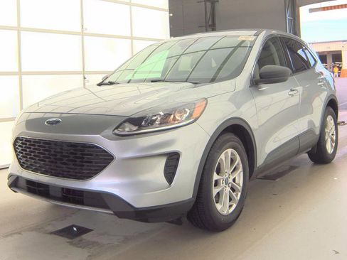 Used 2022 Ford Escape SE FWD image 1