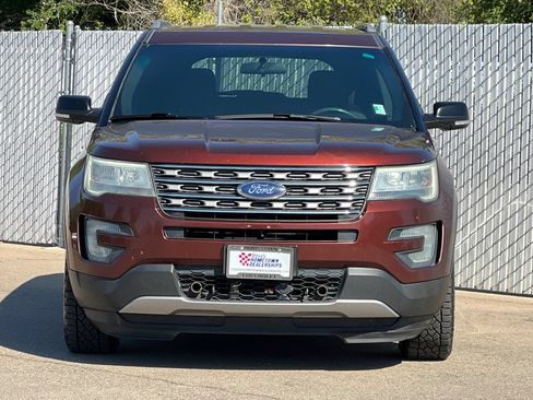 Used 2016 Ford Explorer XLT AWD/4WD image 6