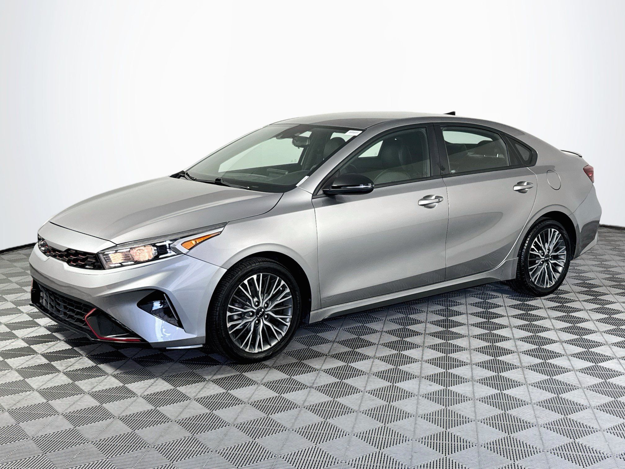 Used 2023 Kia Forte GT-Line FWD image 4