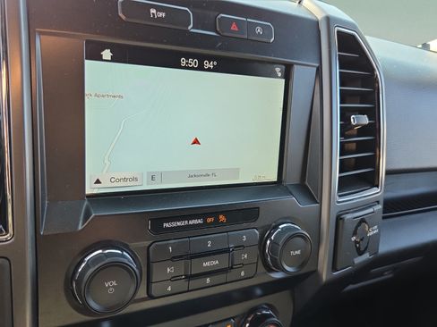 Used 2019 Ford F150 XLT w/ Equipment Group 302A Luxury RWD image 18