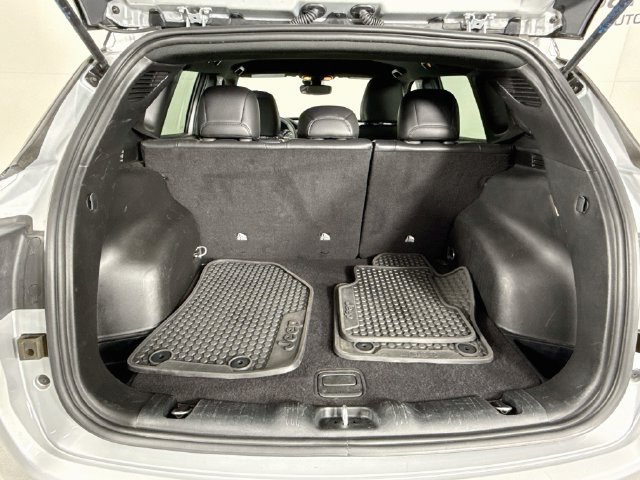 Used 2025 Jeep Compass Trailhawk AWD/4WD image 23