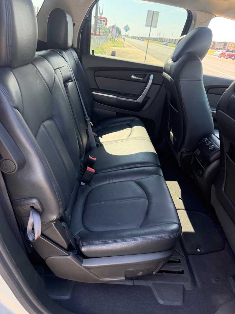 Used 2012 GMC Acadia SLE FWD image 25