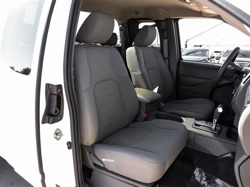 Used 2019 Nissan Frontier S image 31