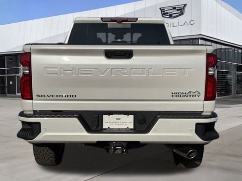 Used 2024 Chevrolet Silverado 2500 High Country w/ Technology Package image 6